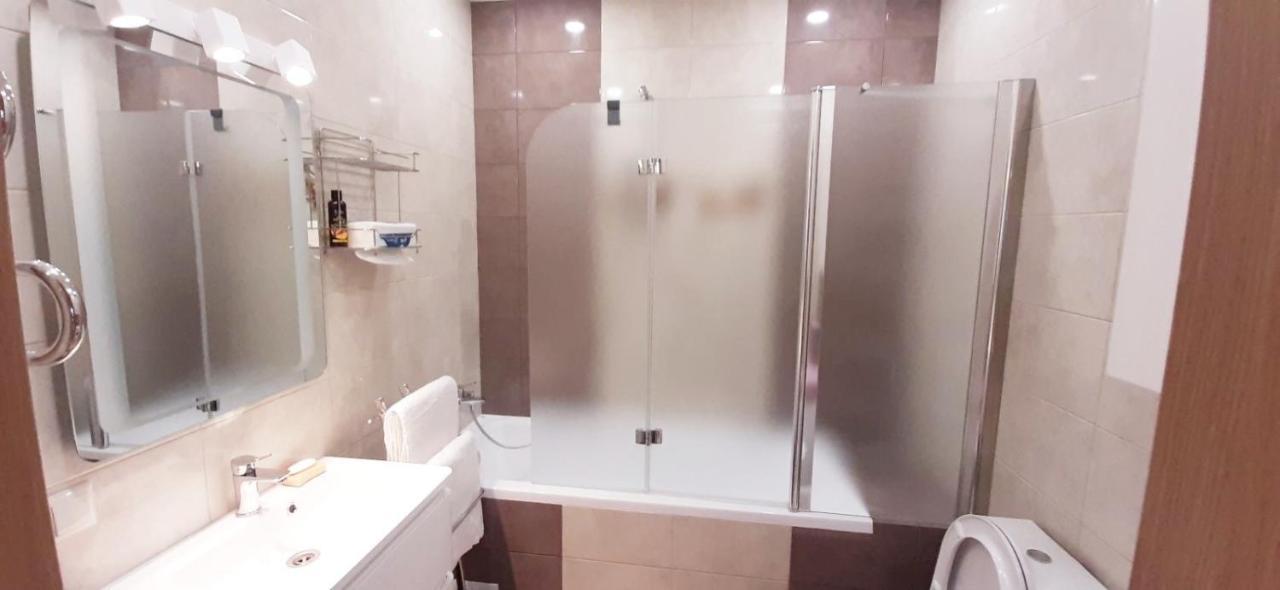 Flatservice Затишні Та Просторі Апартаменти В Жк Parklend Kiev Dış mekan fotoğraf